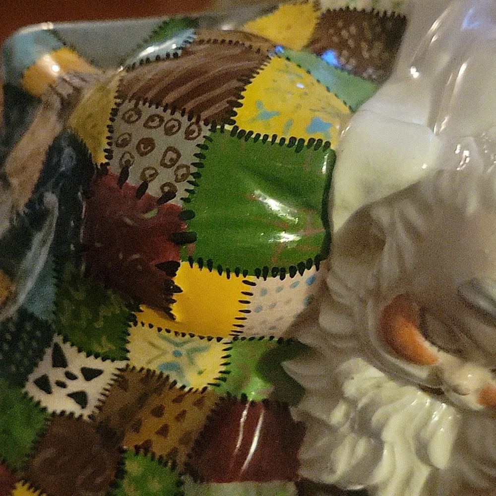 1970 VTG Ceramic Sleeping Santa‎ Detailed Hand-Painted Pachwork Quilt Whimsical